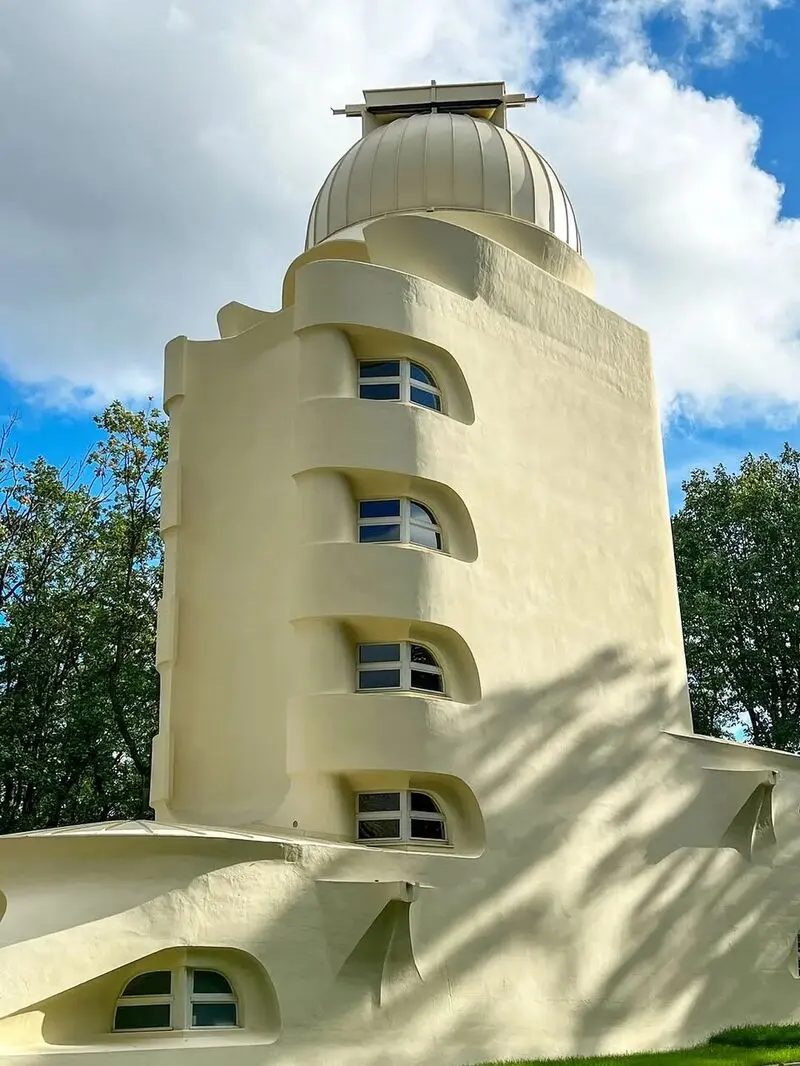 برج اینشتین (8)