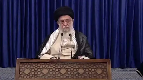 ارتباط تصویری مقام معظم رهبری با مسئولان آموزش و پرورش + فیلم