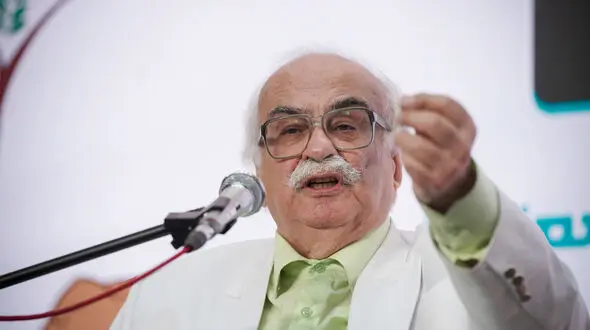 خسرو معتضد: آزادی ناکافی رسانه های ایران به برد در دیپلماسی آسیب زده / ماجرای کودکان میناب باید به رسانه‌های جهان برسد/ محل اقامت فرزندان افراد نباید معیار قضاوت درباره توانایی‌های حرفه‌ای آنان باشد