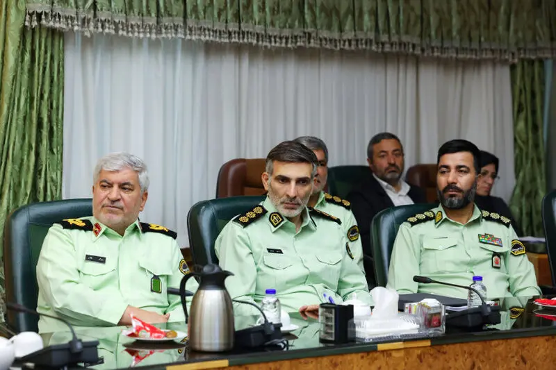 دیدار دکتر مسعود پزشکیان با فرماندهان فراجا و بازدید از ستاد فرماندهی انتظامی در سه شنبه 15 مهر 1404