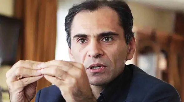 دلار بانک مرکزی با کارت ملی / کامران ندری از تاثیر این تصمیم بر بازار ارز می گوید
