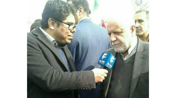 حضور بیژن زنگنه در راهپیمایی 22 بهمن+عکس