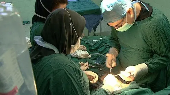 جنجال قهر پزشک جراح قبل از جراحی در بیمارستان فرقانی قم