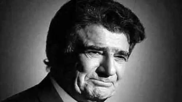 دانلود آهنگ «سمن بویان» شورانگیزترین تصنیف استاد محمدرضا شجریان که روحتو جلا میده/سمن بویان غبارِ غم چو بنشینند بنشانندپری رویان قرار از دل چو بستیزند بستانند