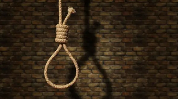 خودکشی تلخ دختر 19 ساله در قبرستان دهدشت  + جزییات