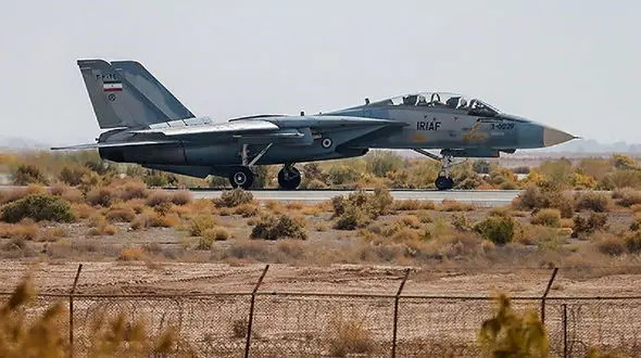 ‌فوری/  سقوط هواپیمای جنگنده F14 در اصفهان+ آخرین وضعیت خلبان و کمک خلبان