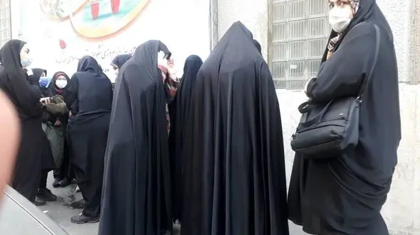 علت تحصن معلم ها روبروی آموزش و پرورش 