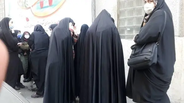 علت تحصن معلم ها روبروی آموزش و پرورش 