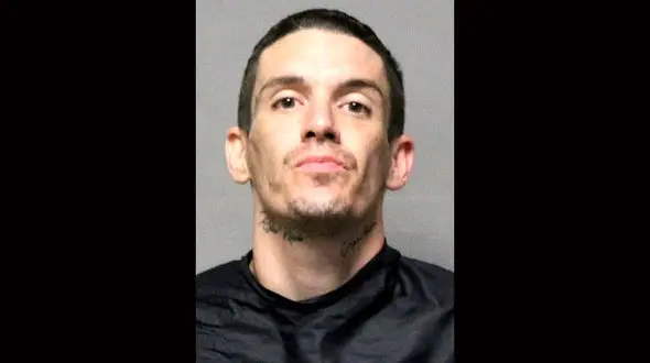 زن مستاجر مورد دست درازی پسر صاحب خانه قرار گرفت / در آمریکا رخ داد + عکس