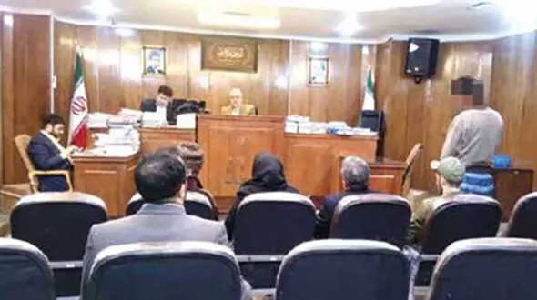اصرار پدربزرگ برای اعدام نوه پسری / در دادگاه کرج صورت گرفت + عکس