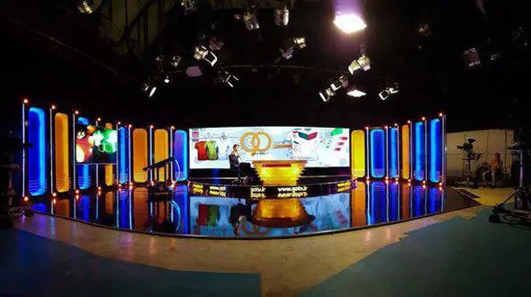 امشب برنامه نود از داخل ورزشگاه آزادی پخش میشود