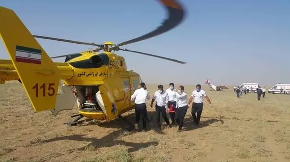 سقوط هواپیما در اطراف فرودگاه آزادی نظرآباد + عکس