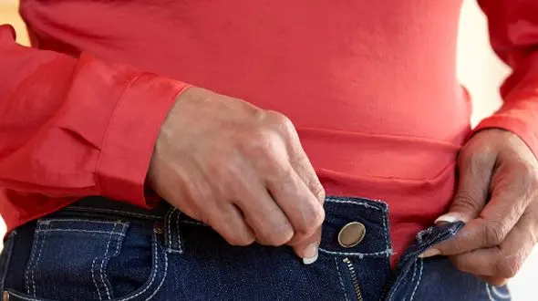 زنان این لباس ها را نپوشند