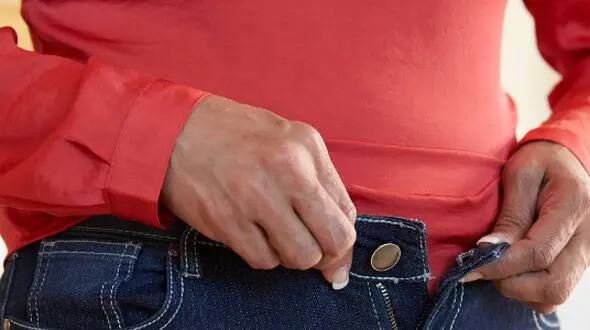 زنان این لباس ها را نپوشند