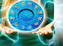 احساساتی‌ ها برای کدام ماه‌ هستند؟ طالع‌ بینی متولدان حساس