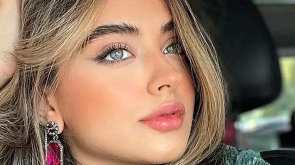 عکس ها /  دختر مدل و بلاگر  ایرانی در لیست 10 زن زیبای جهان / کیمیا حسینی کیست؟