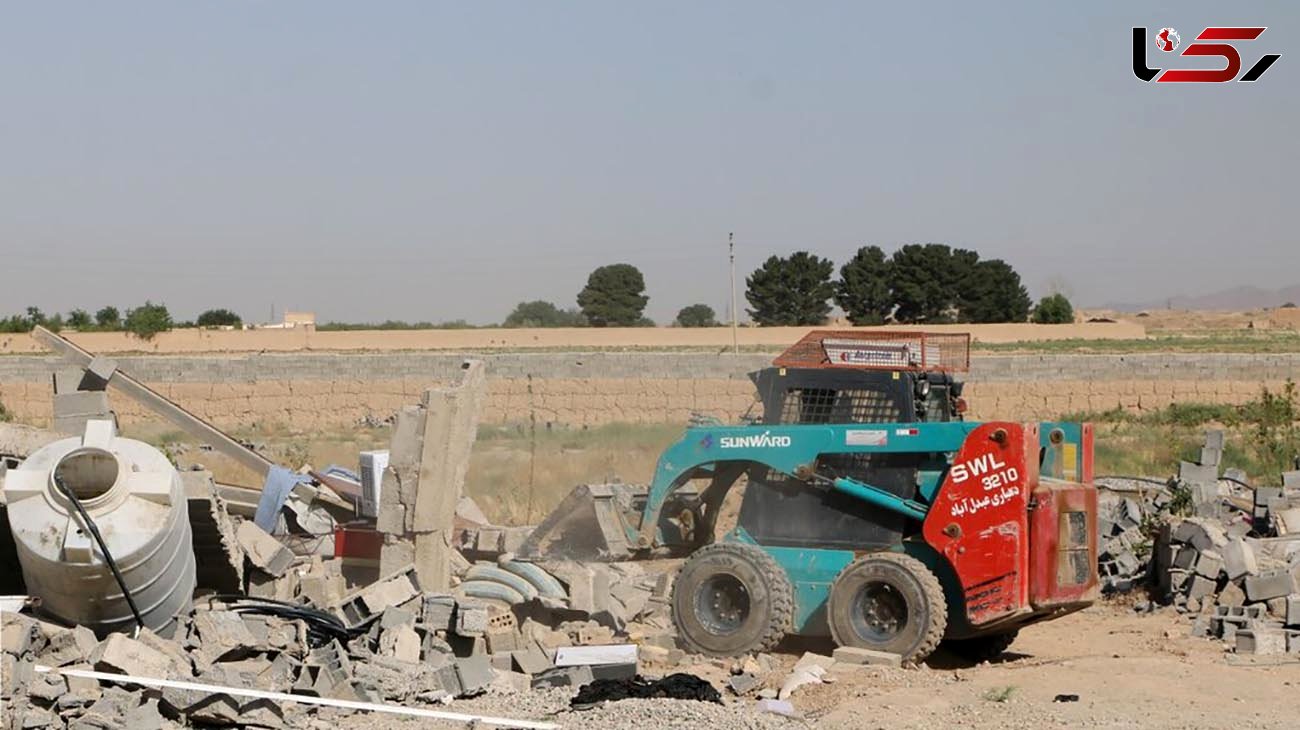تخریب 10 مورد ساخت و ساز غیرمجاز در قرچک