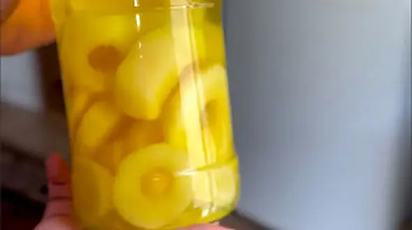 آموزش تهیه کمپوت گلابی با ظاهر آناناس طور / فیلم