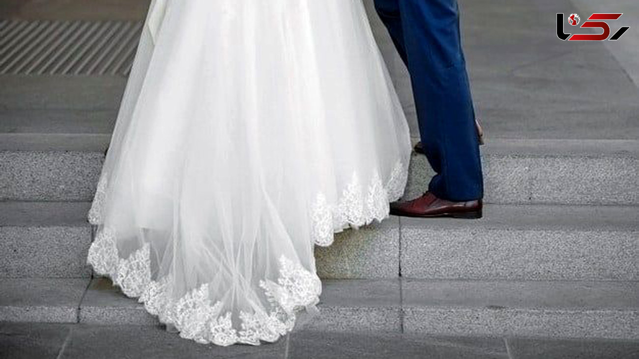 این زن لباس عروسش را 10 سال پوشید ! + عکس های باورنکردنی