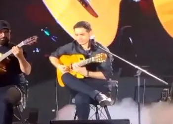 آواز احساسی؛ نصف بیشتر اونایی که شکست عشقی خوردن با این اهنگ محسن یگانه خاطره دارن