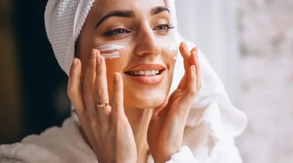 این کِرِم‌های بدون مجوز را نخرید