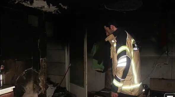 نجات ۷ نفر از مرگ حتمی در خیابان نیروی هوایی + تصاویر