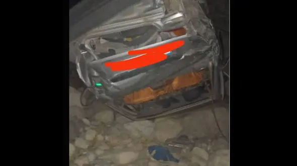 عکس دلخراش از سقوط مرگبار خودرو به تنگه رازیانه شهر بدره 