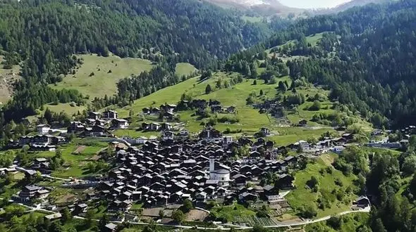 پشت پرده مهاجرت ایرانیان به یک روستا در سوئیس / 60 هزار یورو به هر ایرانی می دادند!