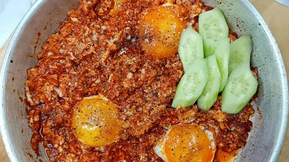 یک املت خوشمزه با راحت ترین مواد + فیلم