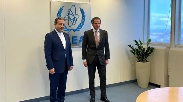  عراقچی با مدیرکل آژانس بین‌المللی انرژی اتمی دیدار کرد 