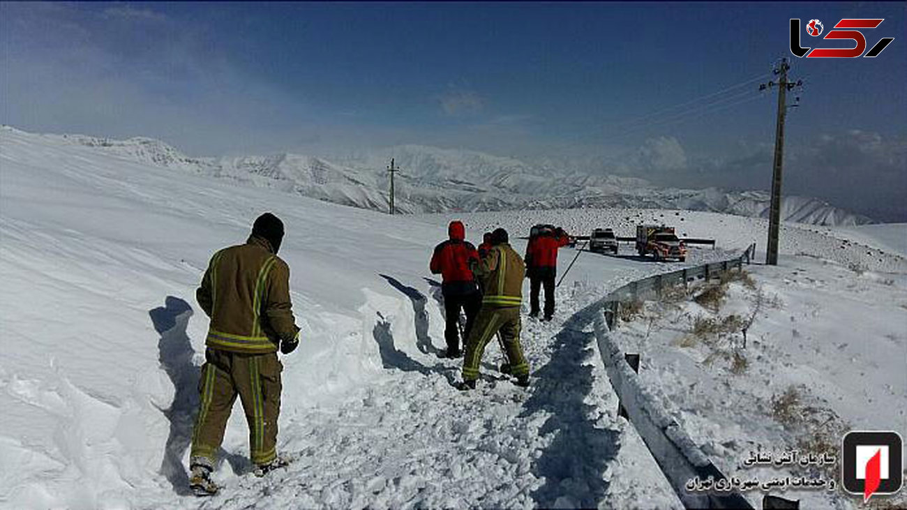 آتش نشانی تهران 5 کارمند صدا و سیما را نجات داد + تصاویر