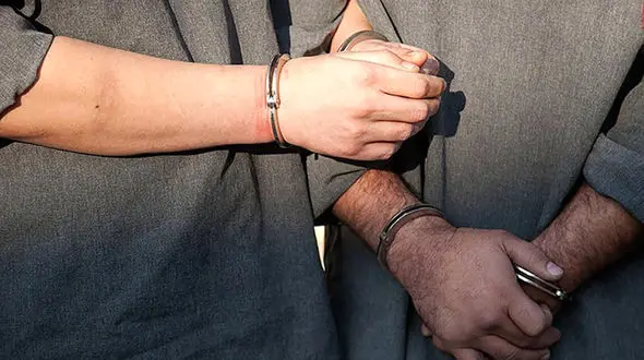 رسوایی در شورای شهر دشتی بوشهر / بازداشت 3 مرد فاسد