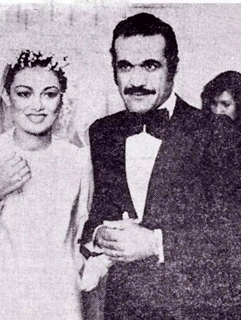 مراسم عقد «فریدون فرخزاد و ترانه سندوزی»؛ سال ۵۲