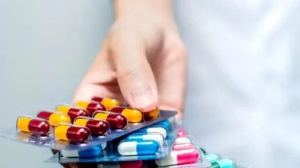 بعد از مصرف آنتی‌ بیوتیک چه بخوریم؟ غذاهایی که سلامت روده شما را بازمی‌ گرداند