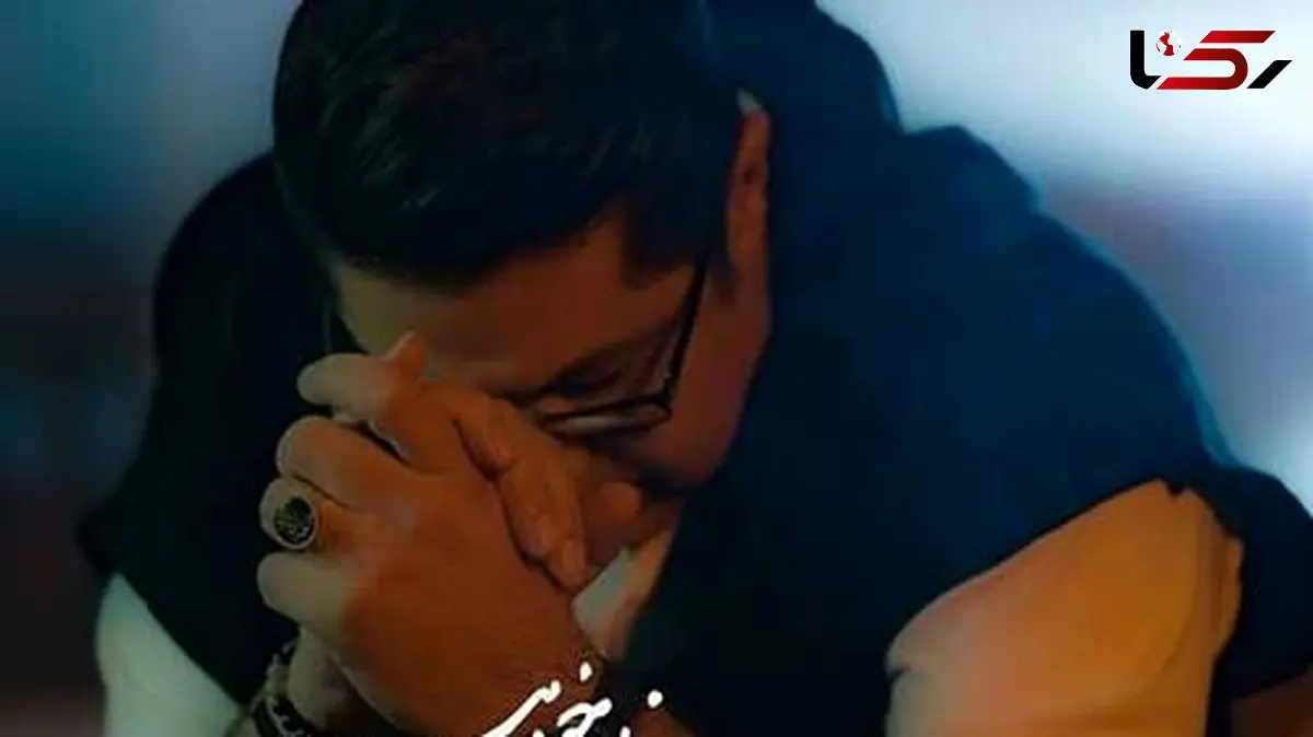 دانلودآواز باشکوه حجت اشرف زاده  /  آهنگ «من را با خود ببر»  / مثل سایه با توام در خیال خودم + متن