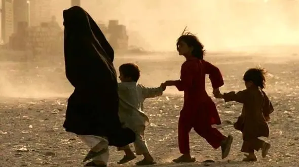 افغانستانی های گریخته از طالبان، در اسکان ایزوله ای نقطه صفر مرزی ایران