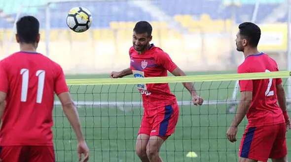 2  بازیکن پرسپولیس در رختکن کتک‌کاری کردند 