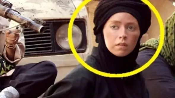 چهره ای زیبا از نیلوفر رجایی فر بازیگر الیزابت داعشی سریال پایتخت با چشمانی بسته