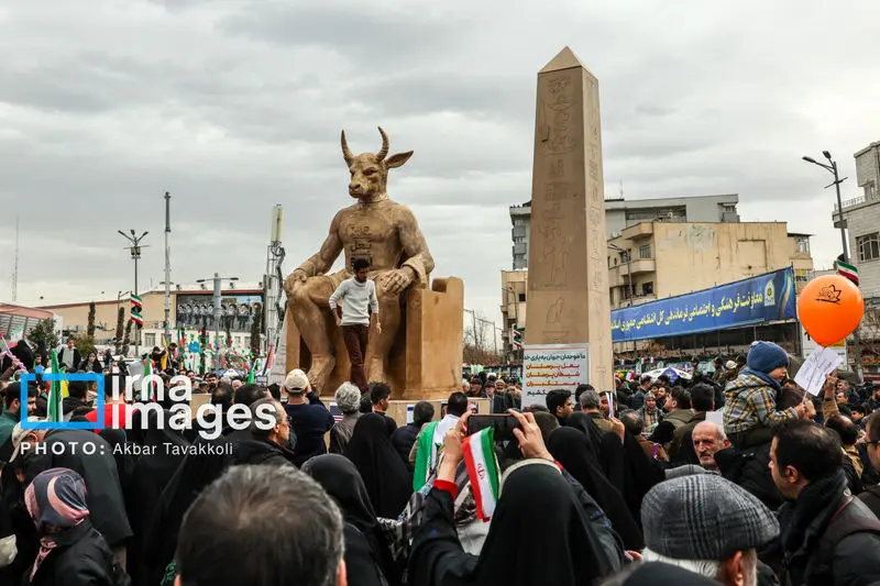 حضور مردم ایران در راهپیماتیی 22 بهمن 1404