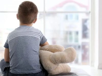 راهنمای تصمیم‌ گیری: آیا فرزند شما توانایی تنها ماندن در خانه را دارد؟
