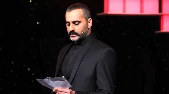 تعجب آقای بازیگر از متن یک بنر کرونایی