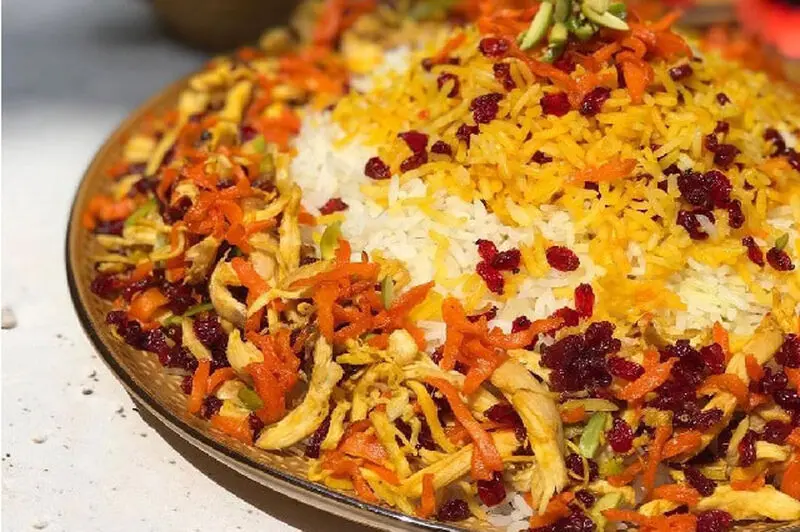 ساطری پلو با مرغ و زرشک
