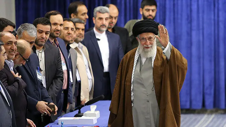 انتخابات تا ساعت ۲۳:۳۰ تمدید شد/ رئیس قوه قضاییه: انتخابات بهترین پادزهر در مقابل توطئه‌هاست/ شمخانی: مردم برنده انتخابات هستند