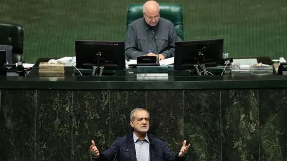 نمایندگان کمک کنند اصلاح ساختاری را از دستگاه اجرایی شروع کنیم