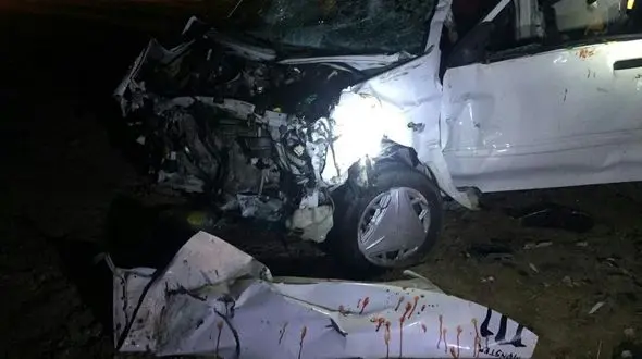 مرگ دلخراش کودک 3 ساله و زن جوان در شاخ به شاخ وحشتناک 2 پراید در آبادان+ تصاویر تلخ