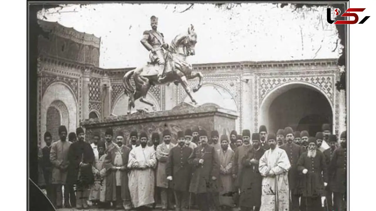 مجسمه‌ای از ناصرالدین شاه که ذوب شد + عکس 