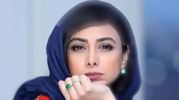 عکس لباس پاییزی زیبای آزاده صمدی در خیابان ! / خانم بازیگر مثل قالی کرمون همیشه جوان و جذاب !