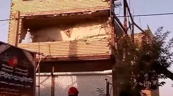 ریزش یک ساختمان دو طبقه در «صباشهر»