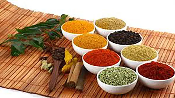  ادویه های مناسب برای سالمندان 