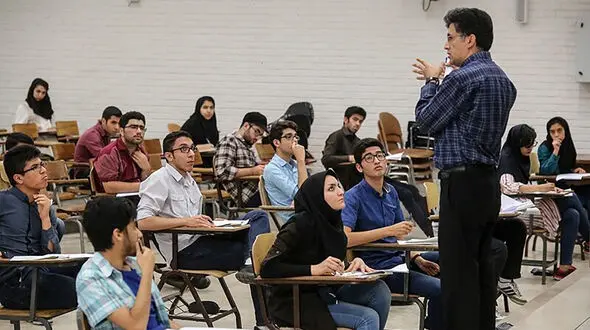 دانشجویان خطاب به پزشکیان: زیر فشار شهریه‌های سرسام‌آور له شدیم / مدرک تحصیلی هیچ تضمینی برای آینده ندارد